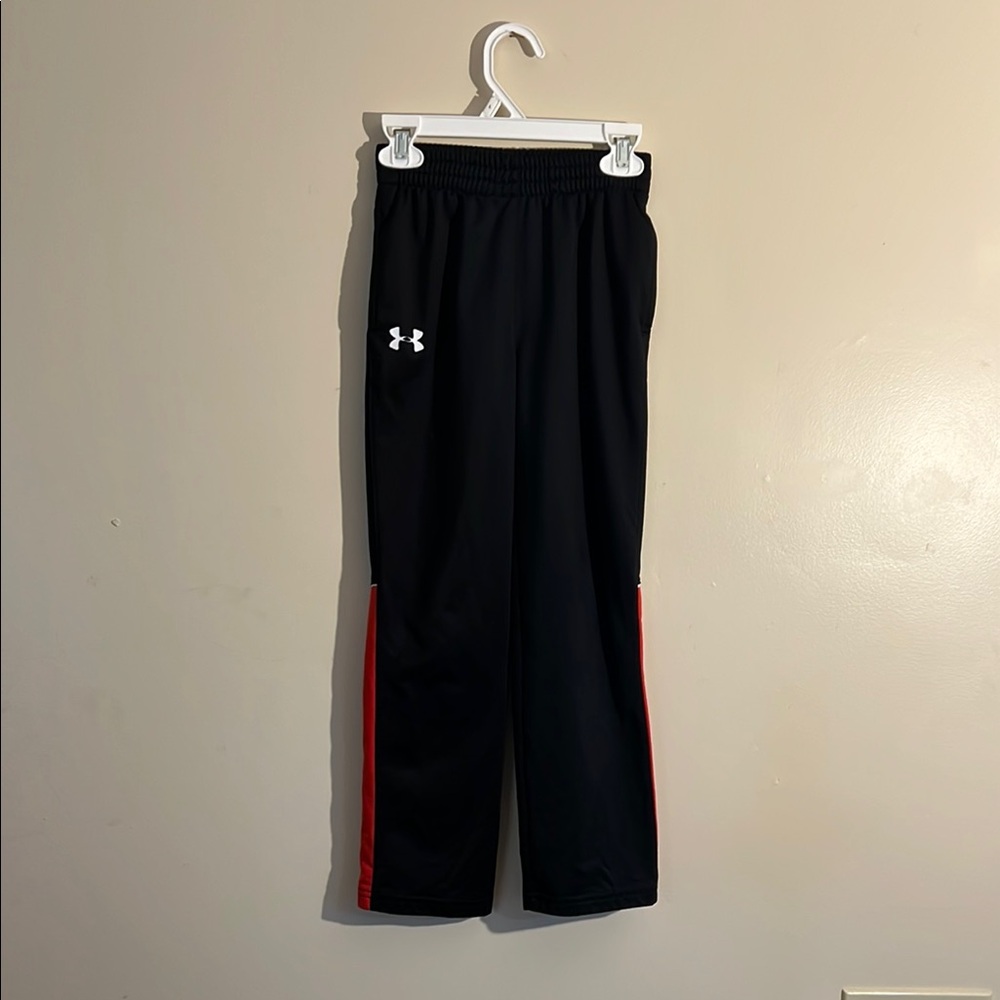 Under Armour Black and Red Sweatpants for Athletic Performance